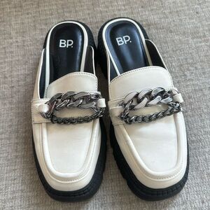 BP Cream/white loafers